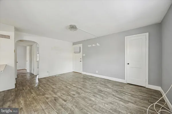 $1,500 | 4004 Lasher Road, Unit 2, Drexel Hill, PA 19026