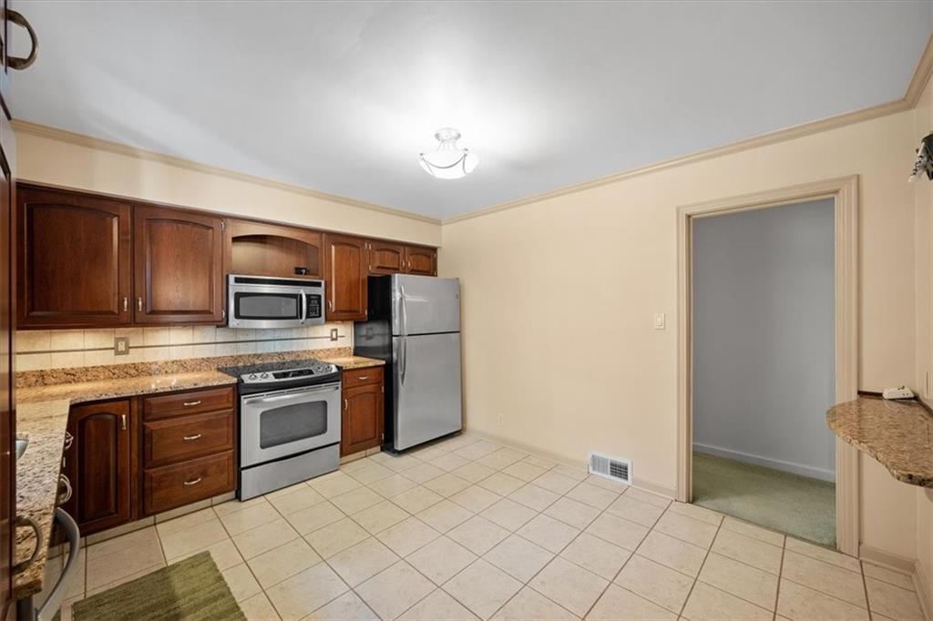 122 Cherry Valley Road Pittsburgh, PA 15221 - Photo 14 of 44 Gallery Image 14