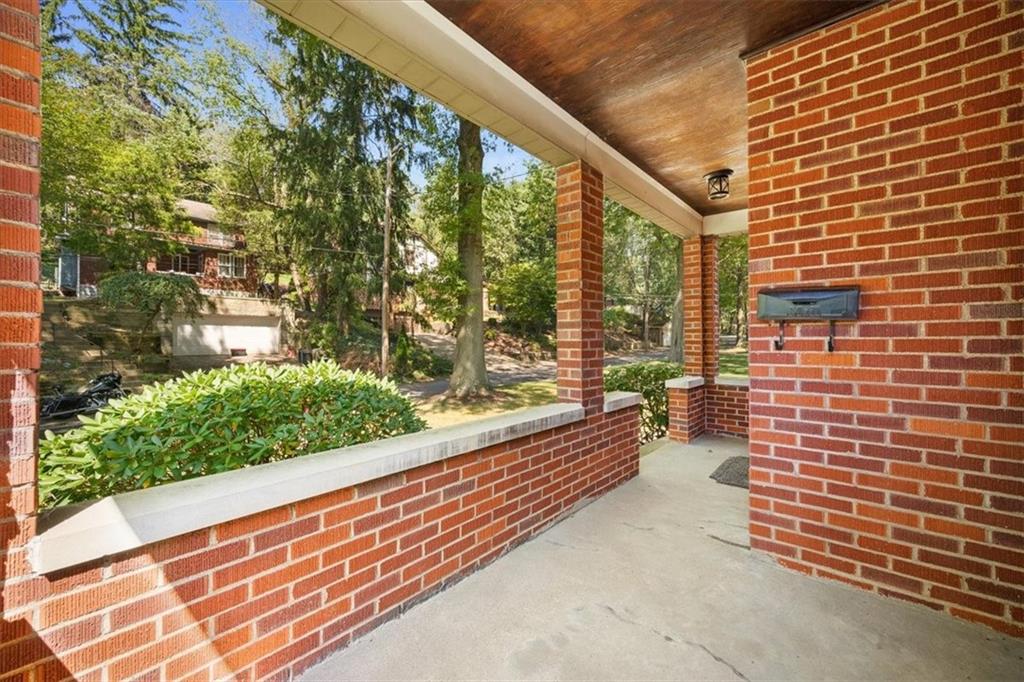 122 Cherry Valley Road Pittsburgh, PA 15221 - Photo 3 of 44 Gallery Image 3