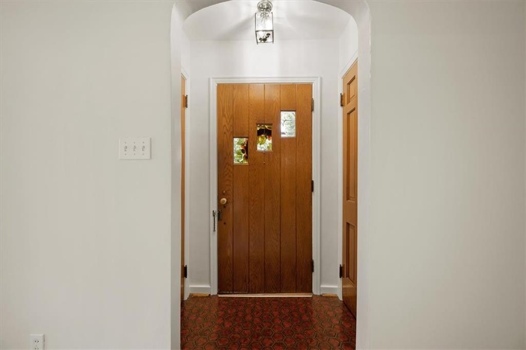 122 Cherry Valley Road Pittsburgh, PA 15221 - Photo 4 of 44 Gallery Image 4
