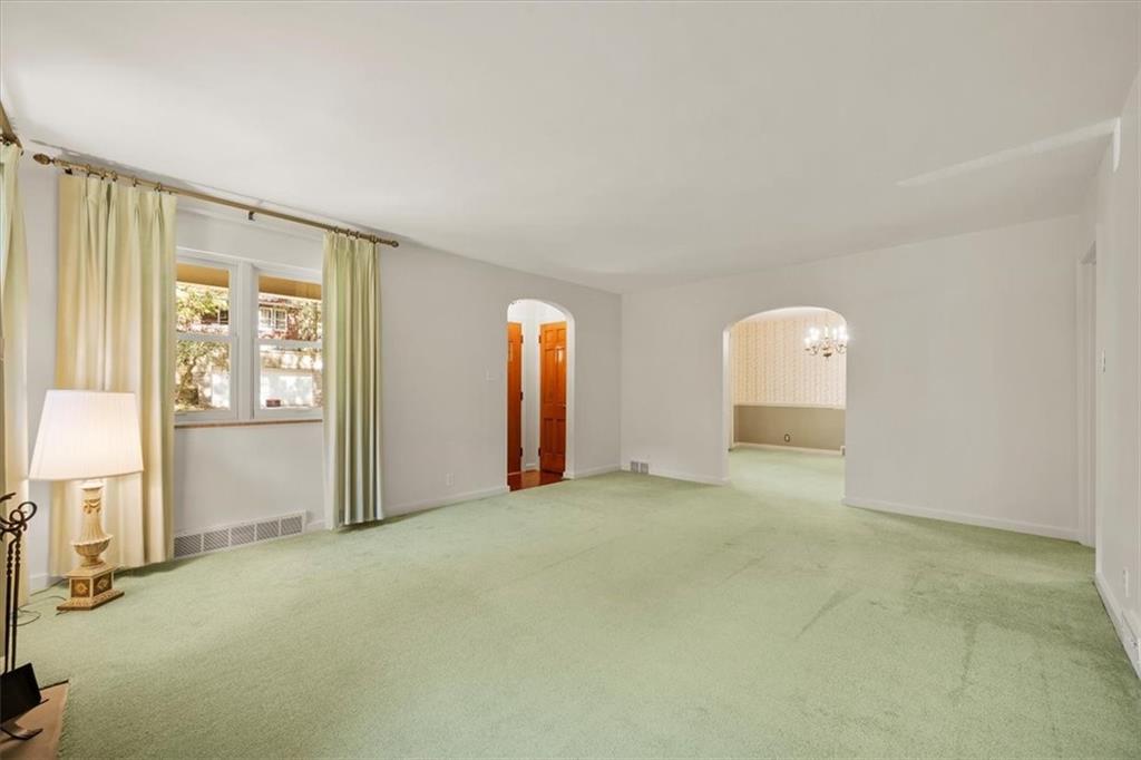 122 Cherry Valley Road Pittsburgh, PA 15221 - Photo 8 of 44 Gallery Image 8
