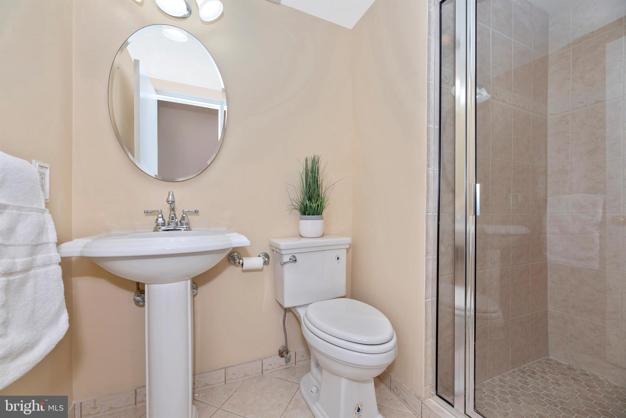 13433 Wilt Store Road Leesburg, VA 20176 - Photo 27 of 38 Lower Level Bath