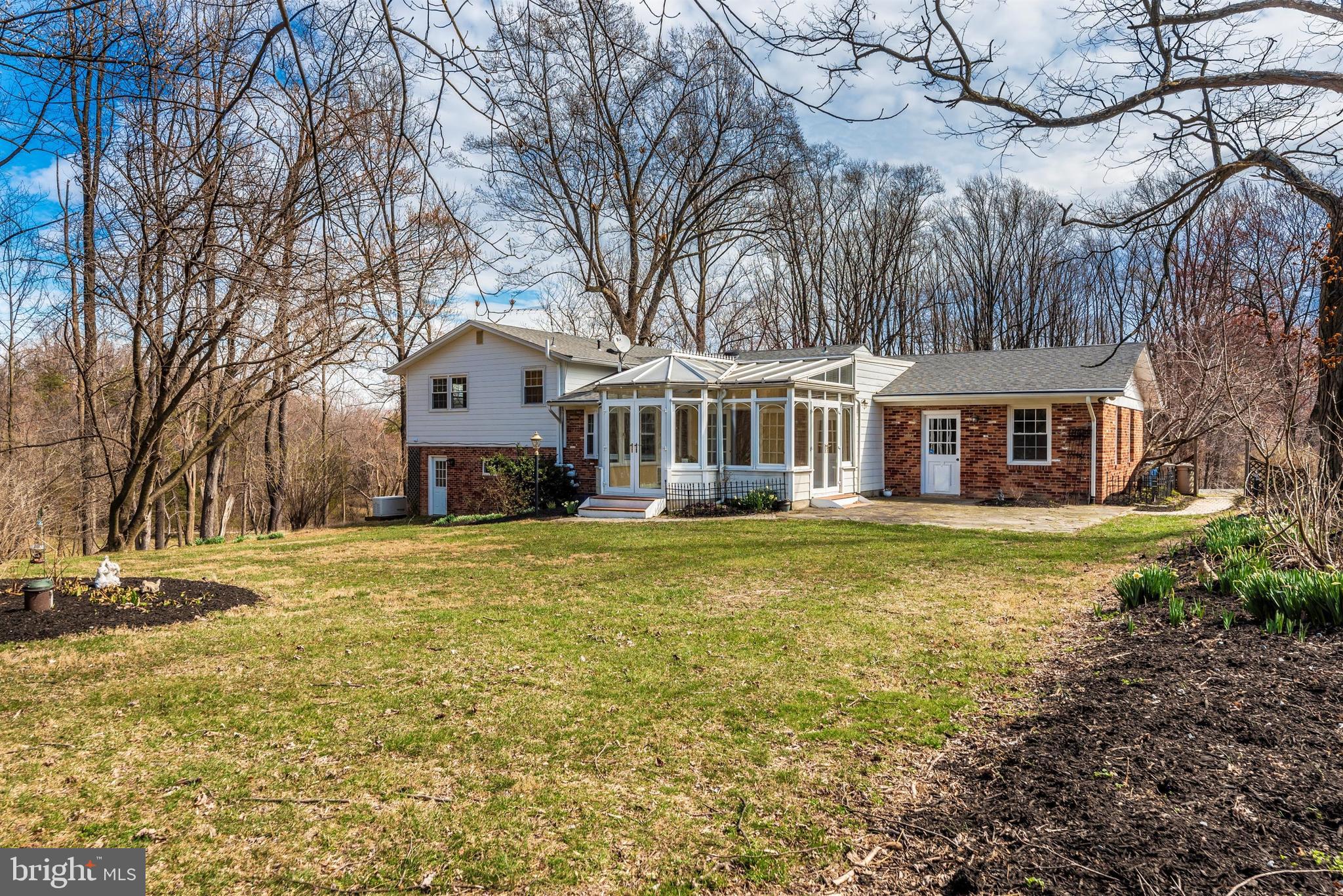 13433 Wilt Store Road Leesburg, VA 20176 - Photo 35 of 38 Mature Landscaping