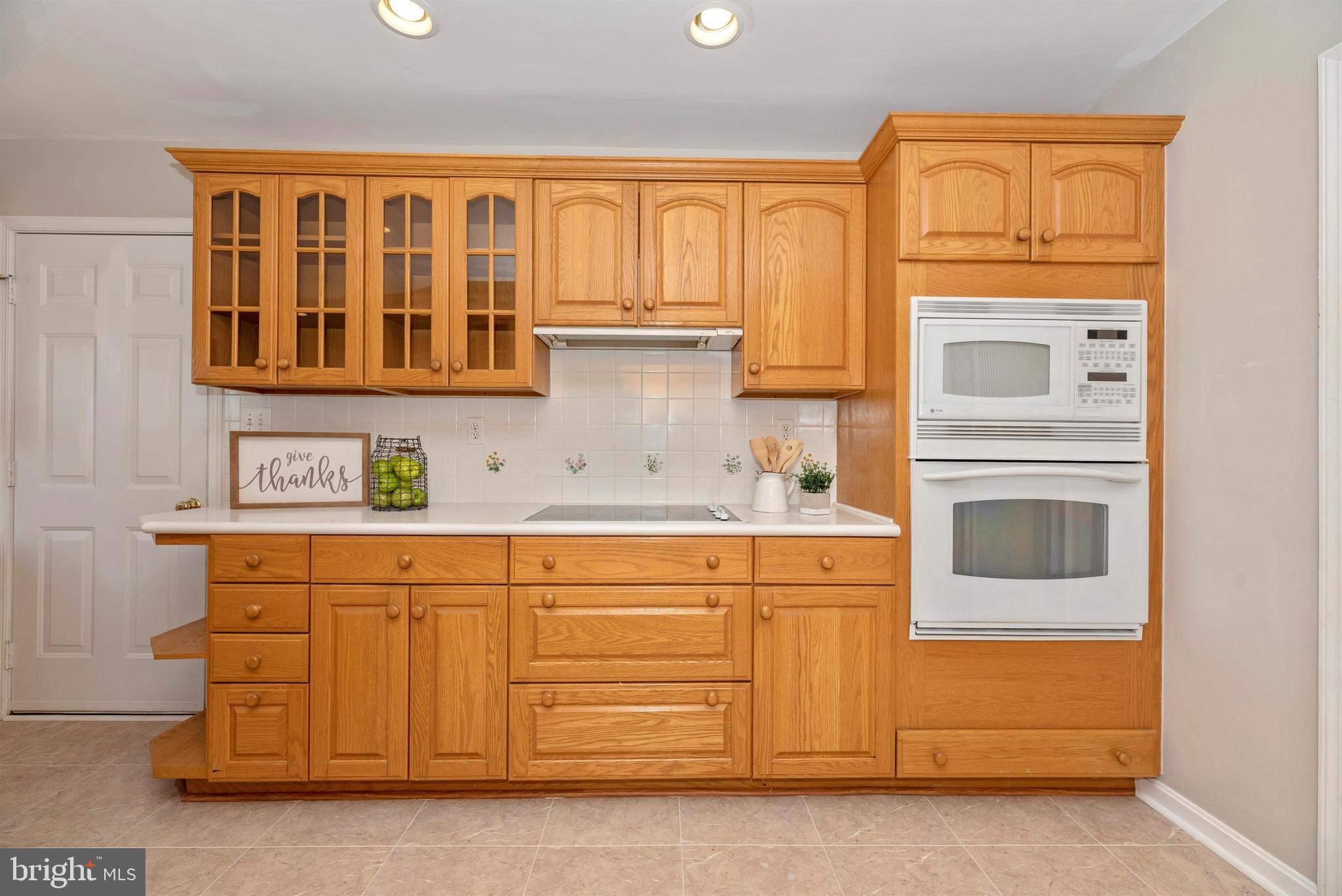 13433 Wilt Store Road Leesburg, VA 20176 - Photo 8 of 38 Tile Backsplash