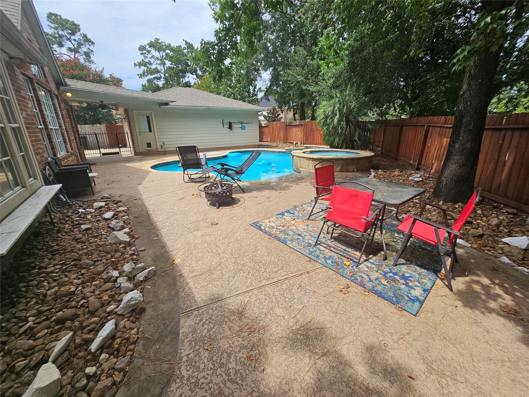 25606 Valley Springs Place Spring, TX 77373 - Photo 28 of 31 a view of outdoor space and patio