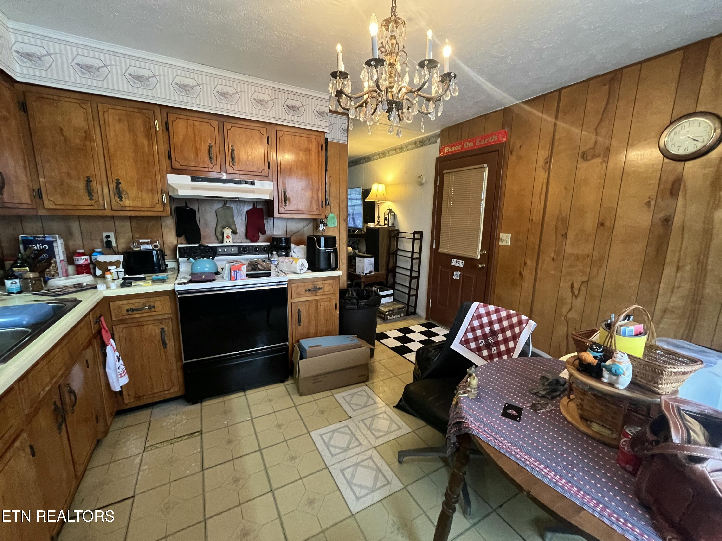 269 Warriors Path Road Ewing, VA 24248 - Photo 6 of 25 IMG_6280