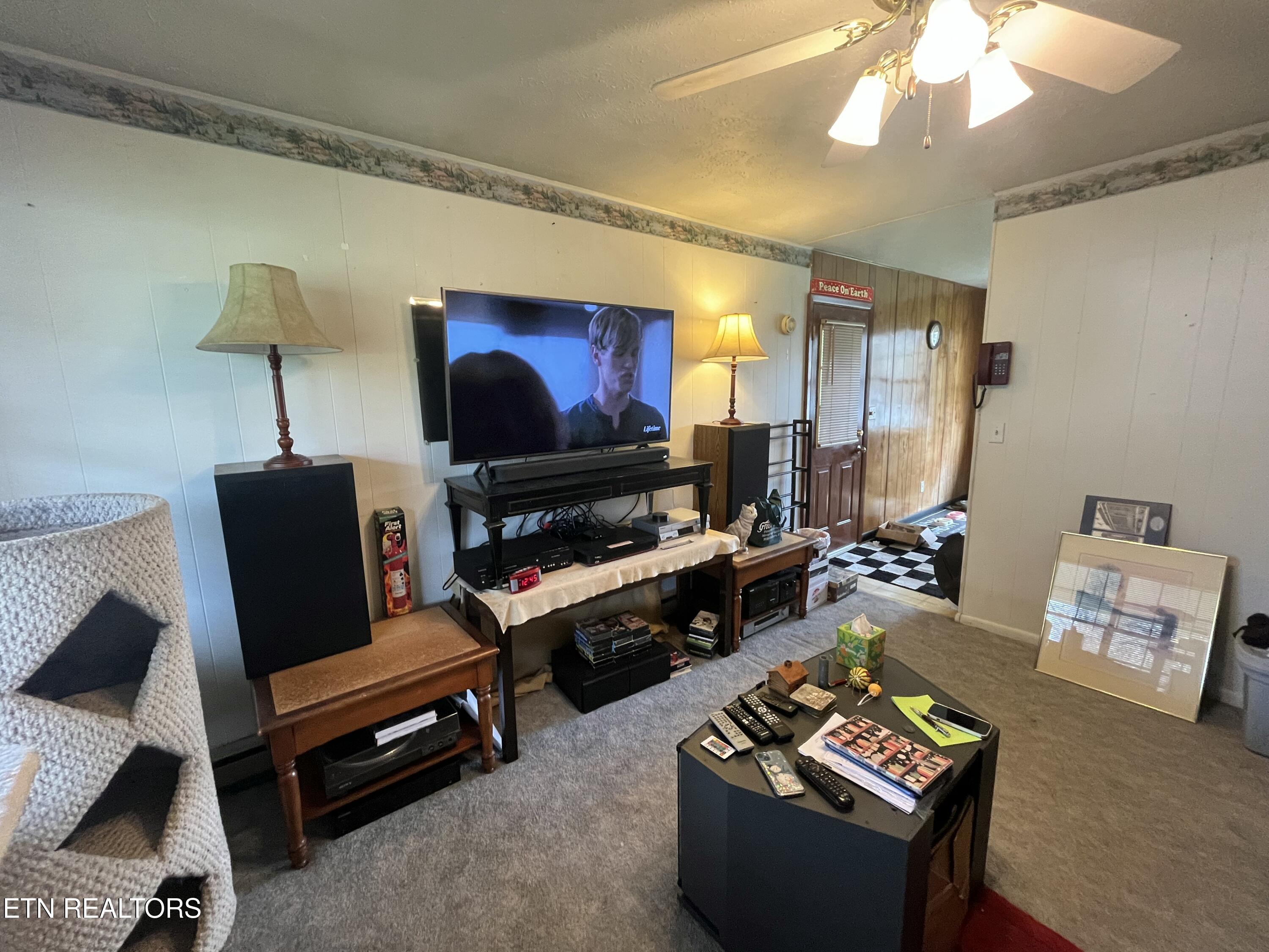 269 Warriors Path Road Ewing, VA 24248 - Photo 9 of 25 IMG_6327