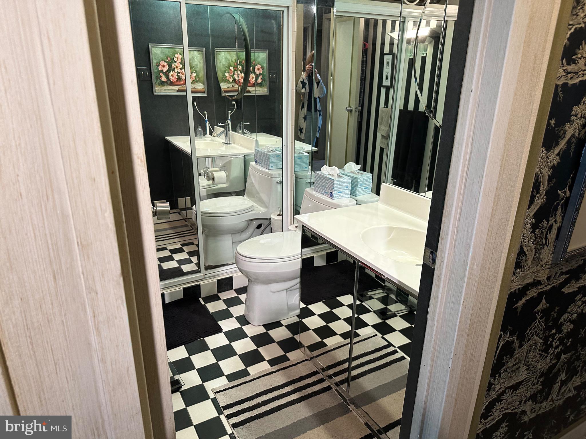 41 Conshohocken State Road, Unit 212 Bala Cynwyd, PA 19004 - Photo 21 of 33 tiled hall bath /stall shower