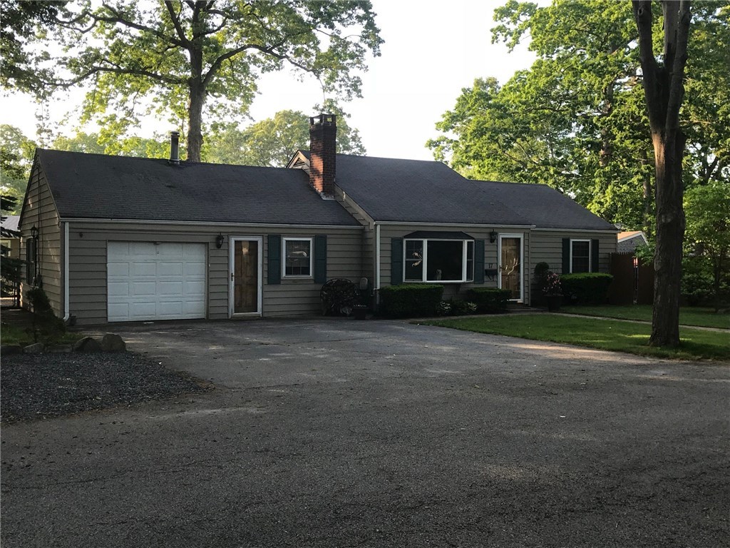 17 Hazelton Road Barrington, RI 02806 - Photo 1 of 1