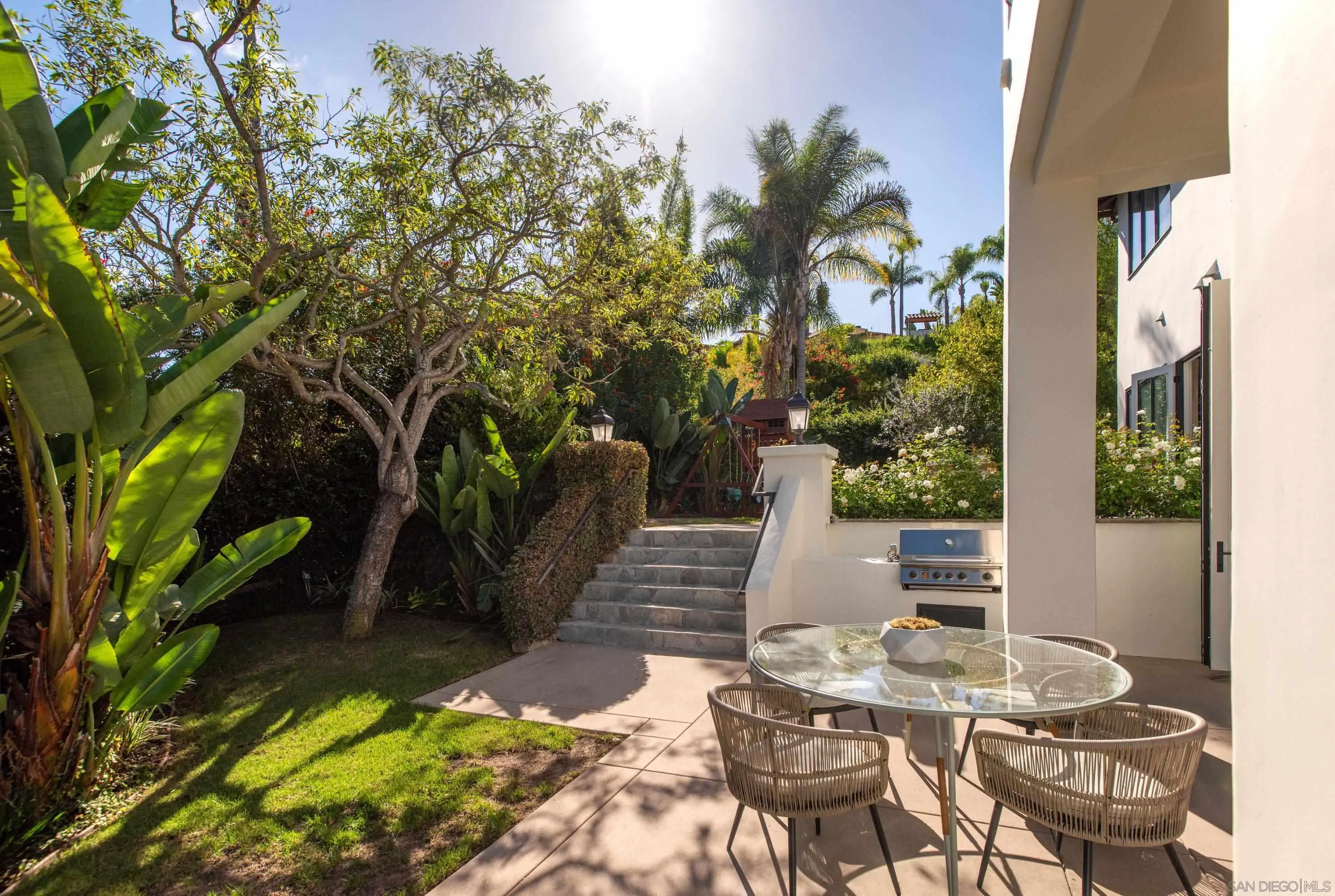 2815 Santa Fe Vista Court Encinitas, CA 92024 - Photo 45 of 74 a view of an outdoor seating