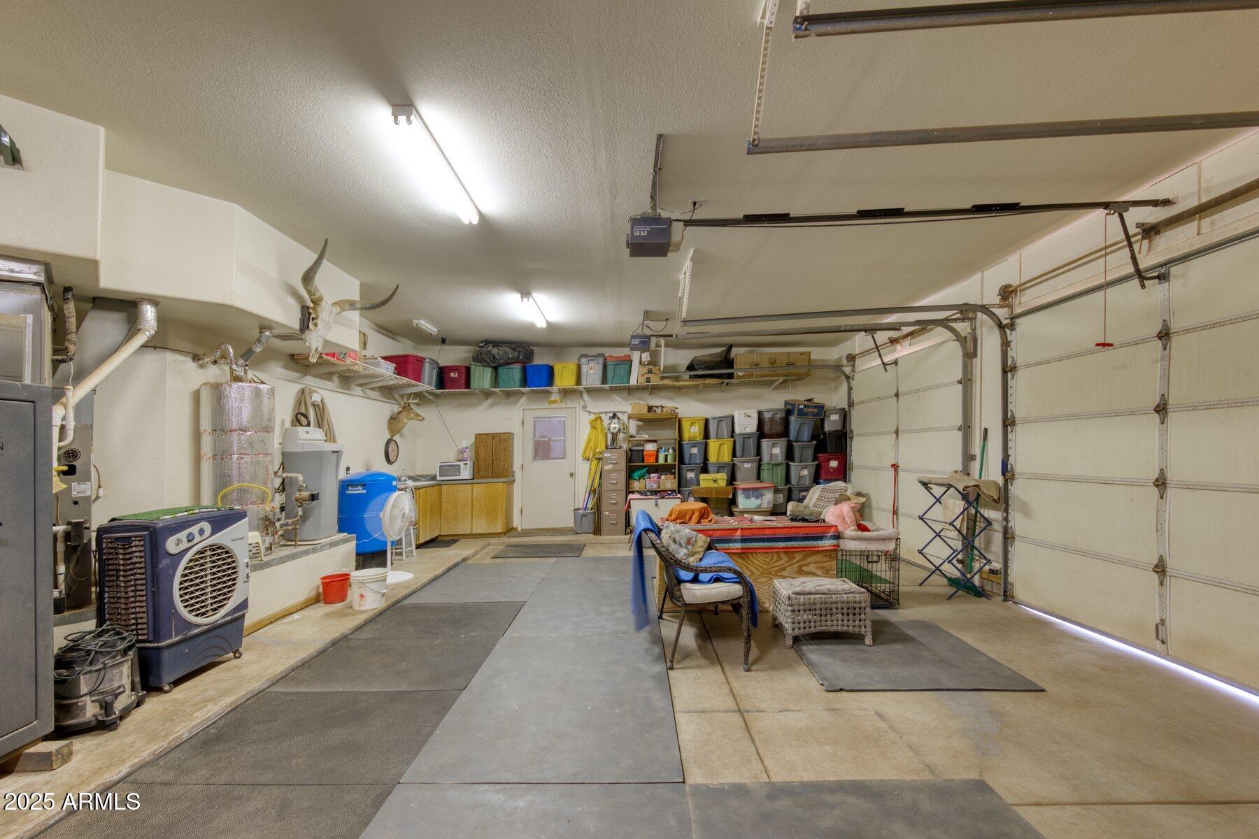 1426 South Foudy Road Bisbee, AZ 85603 - Photo 26 of 60 Garage