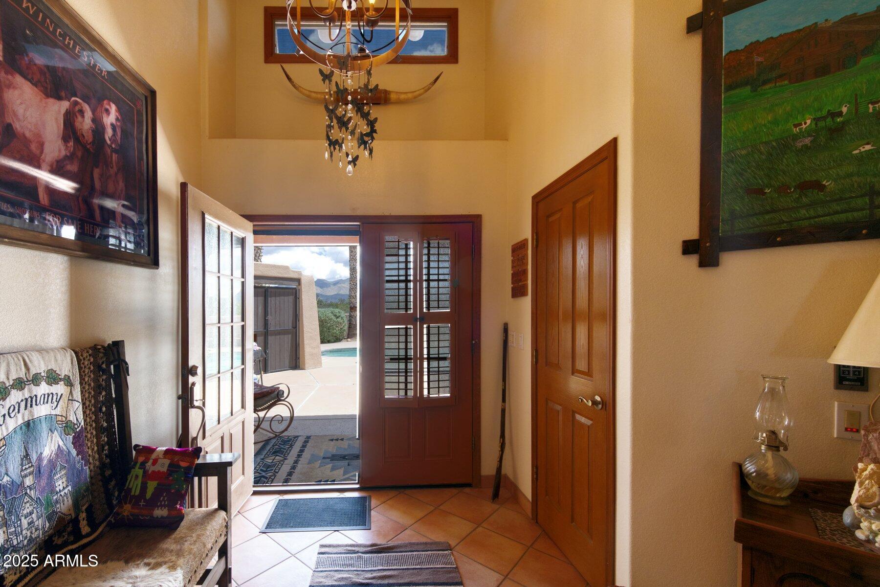 1426 South Foudy Road Bisbee, AZ 85603 - Photo 4 of 60 a view of hallway with livingroom and furniture