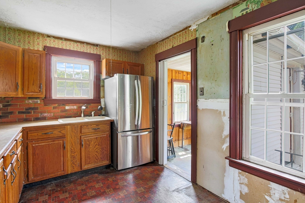 797 Lebanon Hill Road Southbridge, MA 01550 - Photo 8 of 29 Gallery Image 8