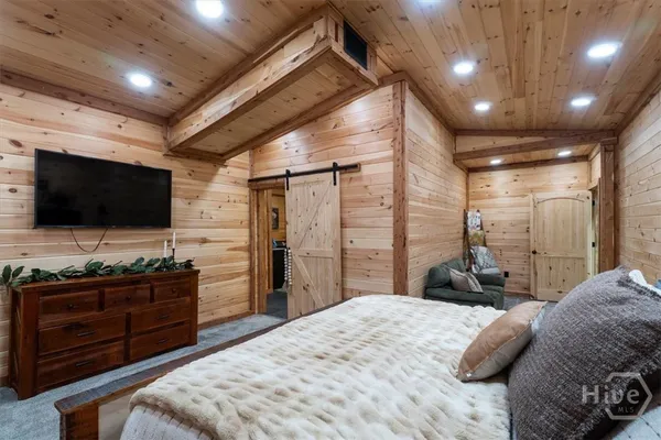 $1,200,000 | 284 Snow Farm Road, Hull, GA 30646