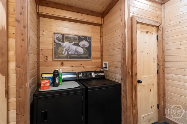 $1,200,000 | 284 Snow Farm Road, Hull, GA 30646