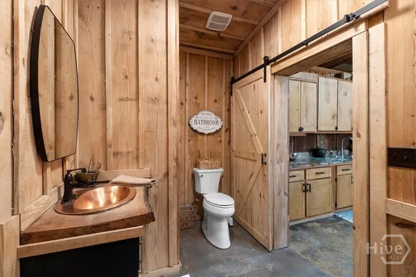 $1,200,000 | 284 Snow Farm Road, Hull, GA 30646