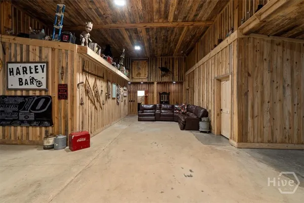 $1,200,000 | 284 Snow Farm Road, Hull, GA 30646