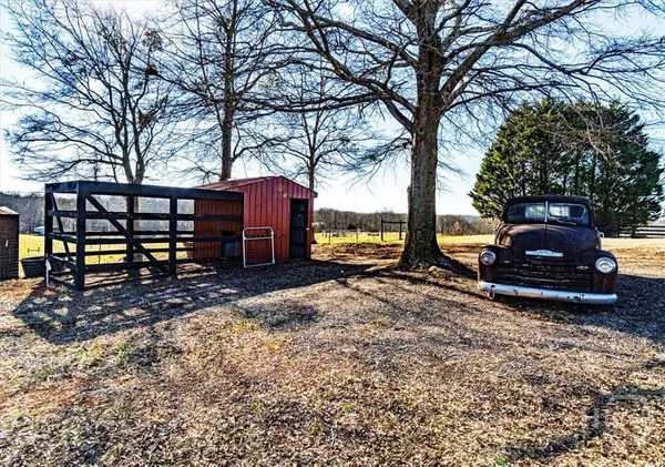 $1,200,000 | 284 Snow Farm Road, Hull, GA 30646