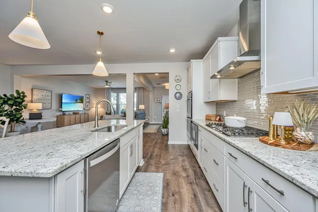 $699,000 | 249 Rowans Creek Drive, Charleston, SC 29492