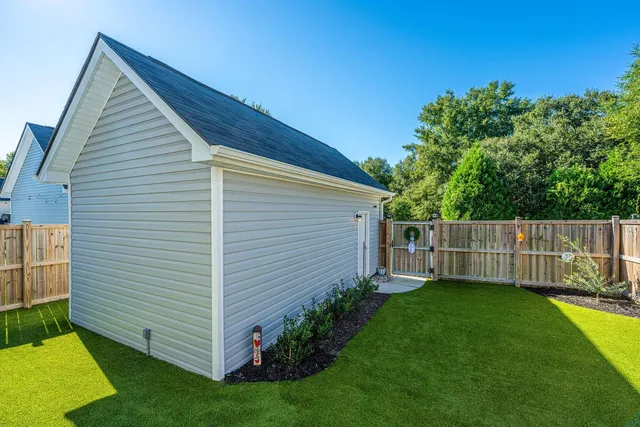 $699,000 | 249 Rowans Creek Drive, Charleston, SC 29492