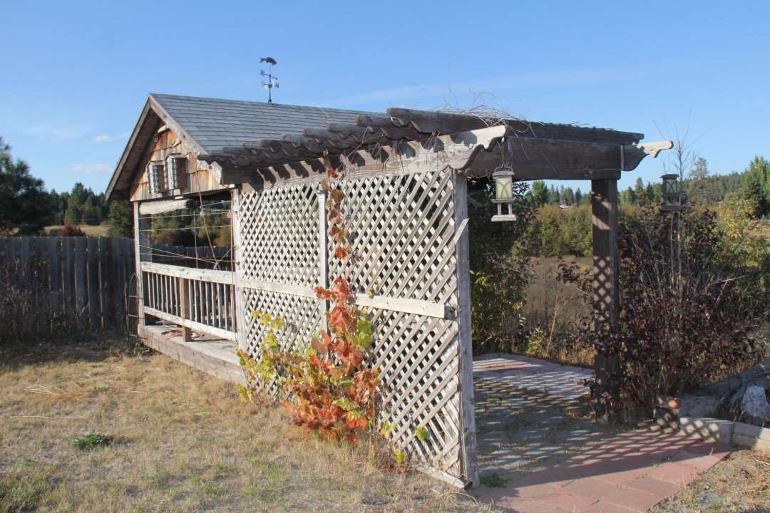 28308 North Monroe Road Deer Park, WA 99006 - Photo 8 of 14