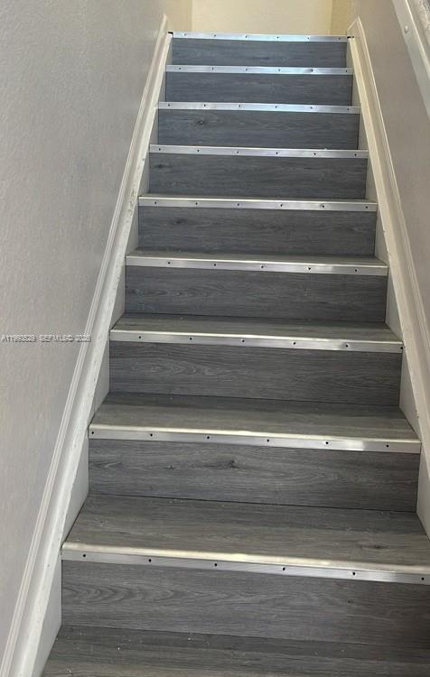 1953 Freeport Drive, Unit 1953 Riviera Beach, FL 33404 - Photo 21 of 30 a view of entryway