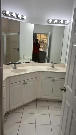 $2,050 | 1953 Freeport Drive, Unit 1953, Riviera Beach, FL 33404