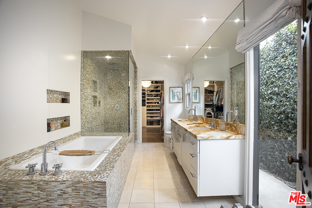 1823 Roscomare Road Los Angeles, CA 90077 - Photo 12 of 24