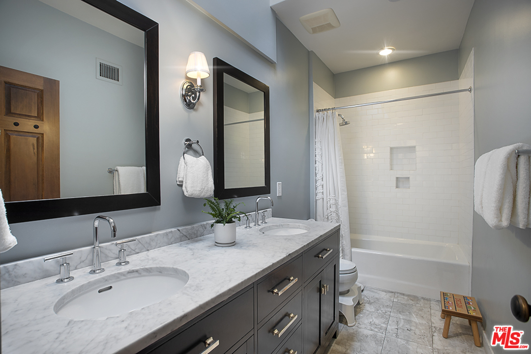 1823 Roscomare Road Los Angeles, CA 90077 - Photo 14 of 24