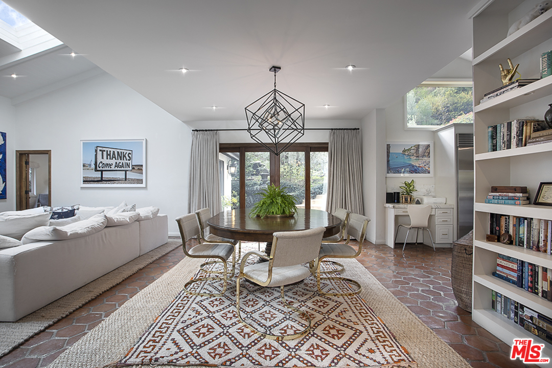 1823 Roscomare Road Los Angeles, CA 90077 - Photo 8 of 24