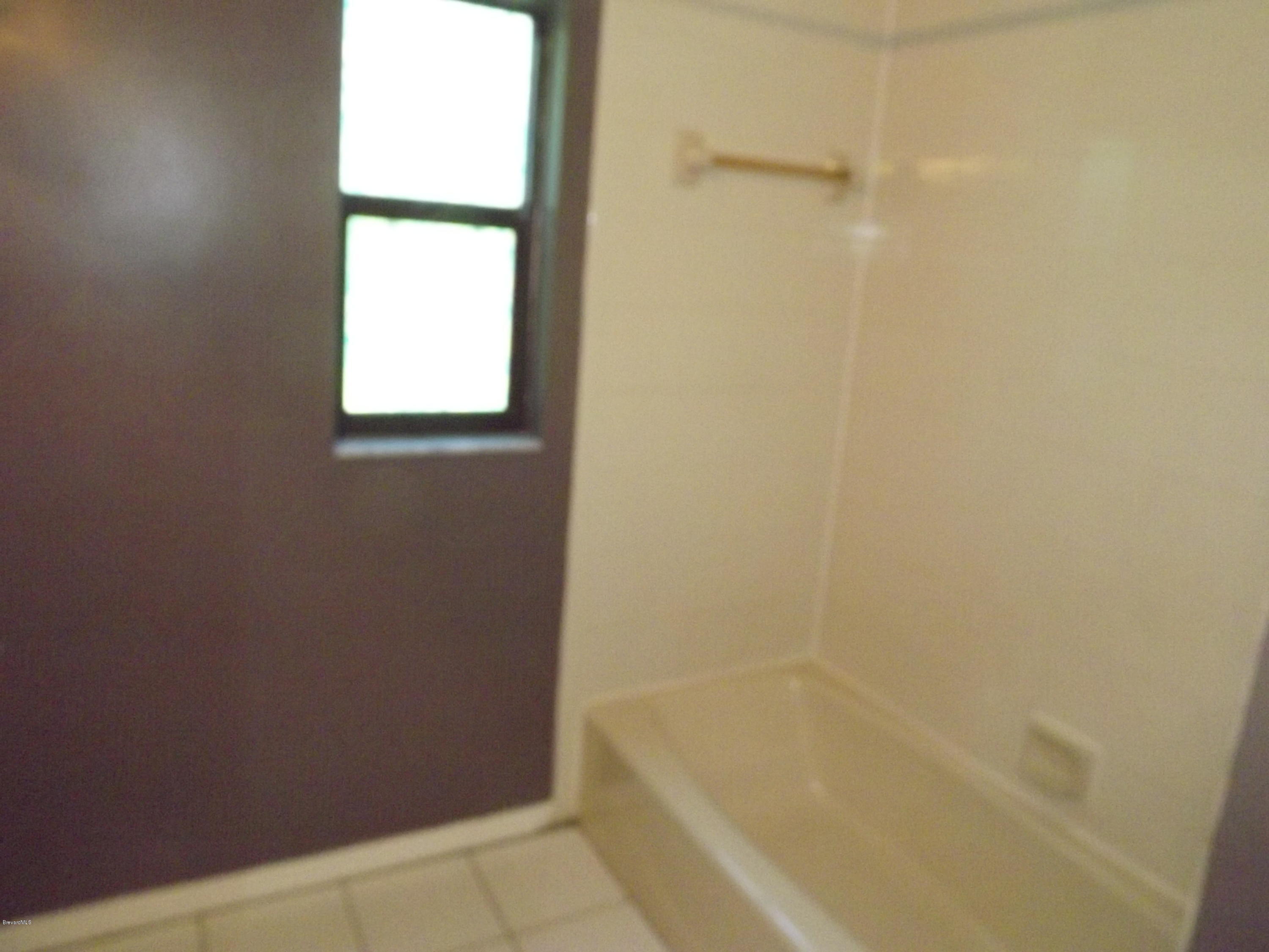 2241 Canal Ridge Drive Titusville, FL 32780 - Photo 27 of 39 Guest Bathrrom