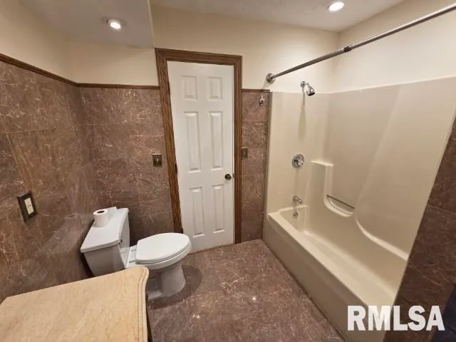 $309,900 | 3405 Piccadilly Avenue, Mount Vernon, IL 62864