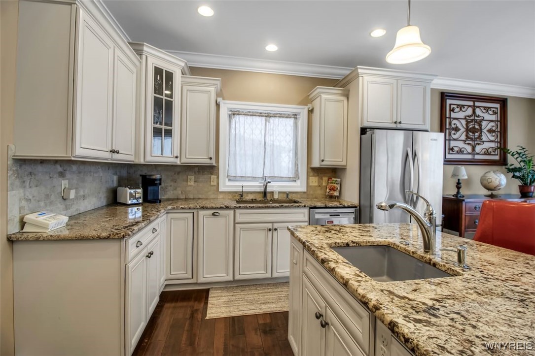 474 North Rockingham Way Amherst, NY 14228 - Photo 16 of 50