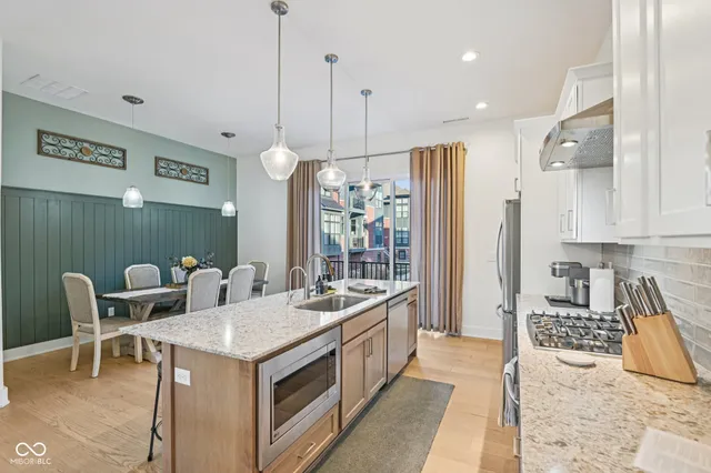 $579,900 | 410 Park Street, Westfield, IN 46074