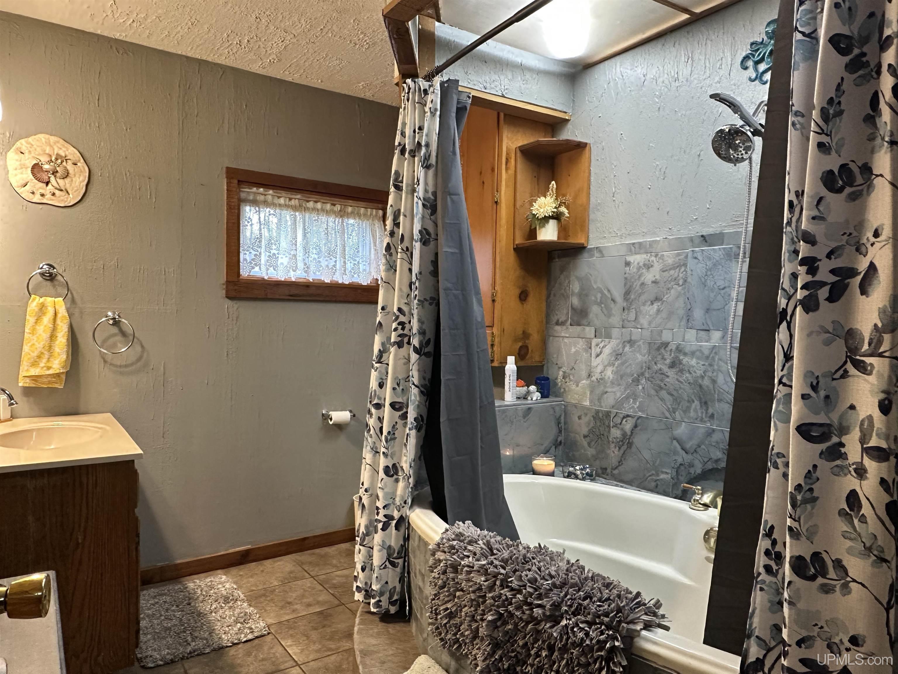 680 Johnson Road Wakefield, MI 49968 - Photo 11 of 27