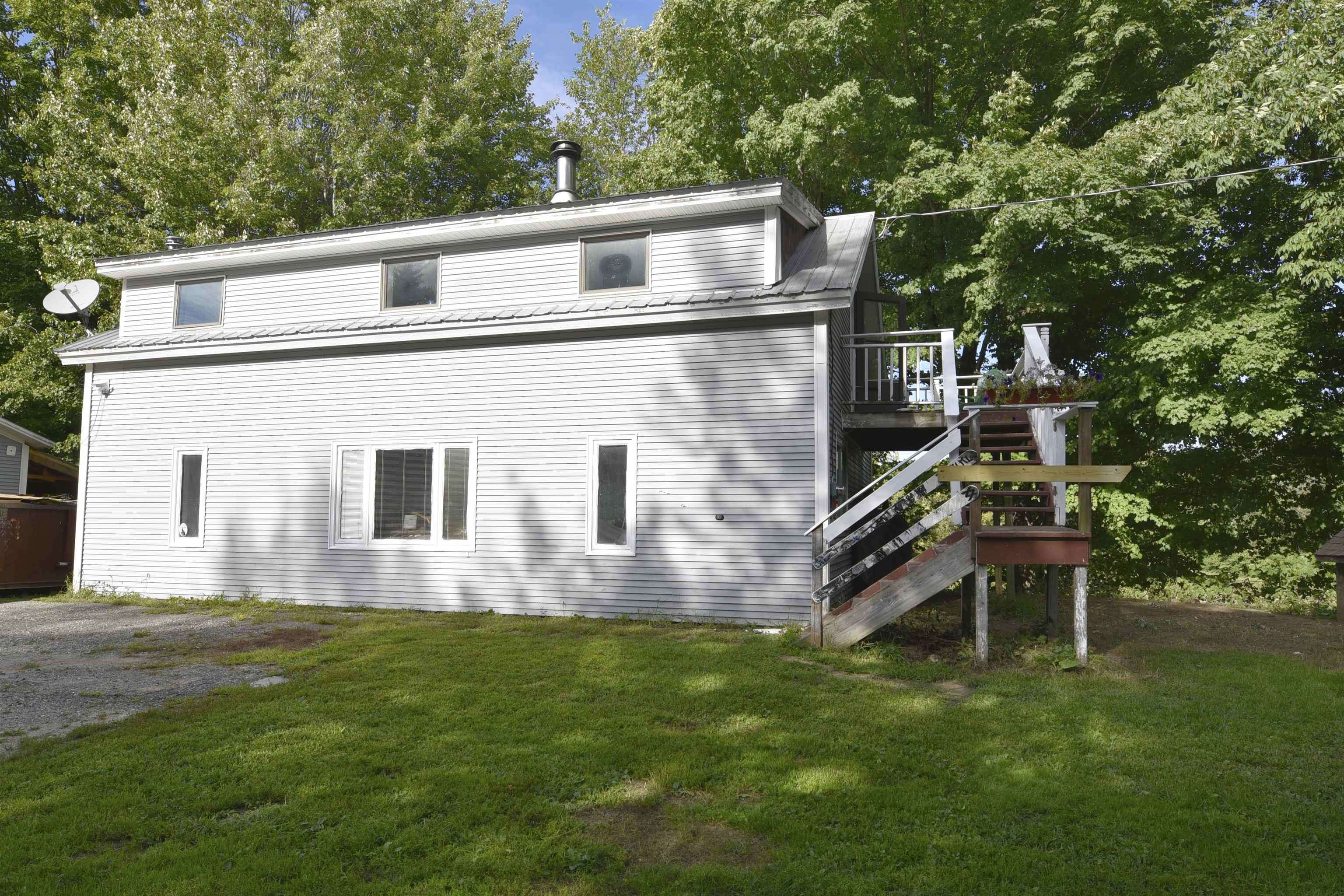 94 River Road West Johnson, VT 05656 - Photo 4 of 31