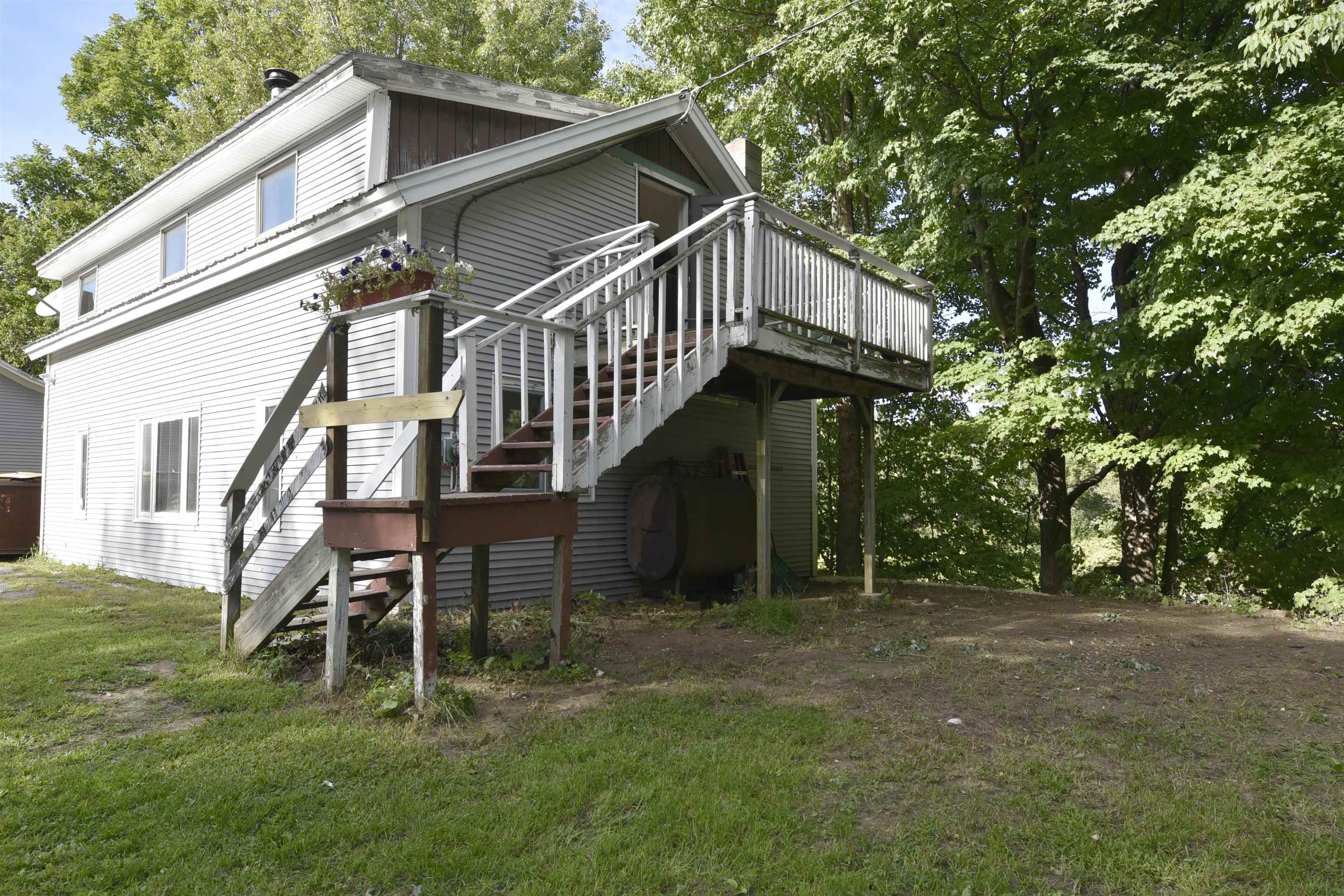94 River Road West Johnson, VT 05656 - Photo 5 of 31