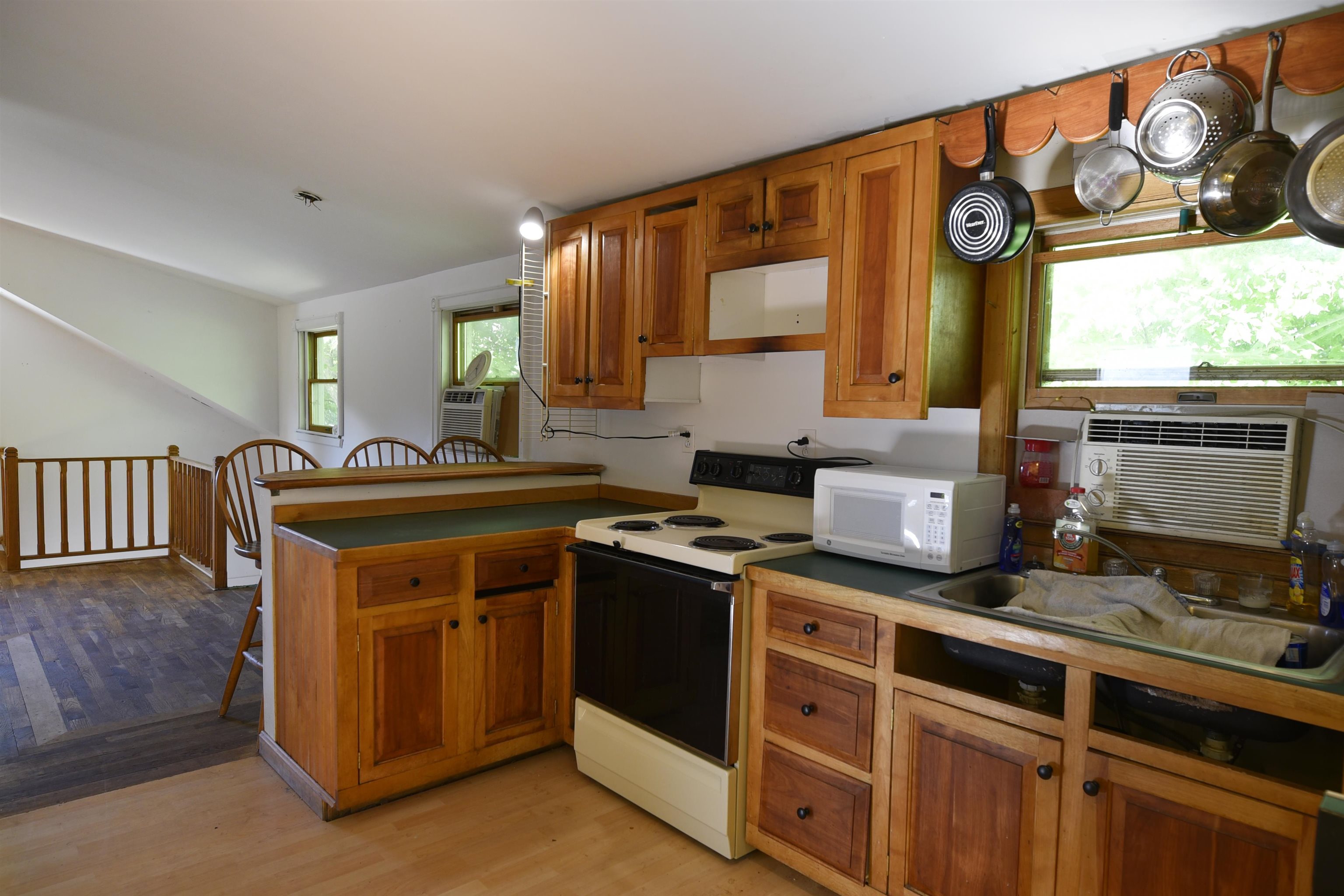 94 River Road West Johnson, VT 05656 - Photo 10 of 31