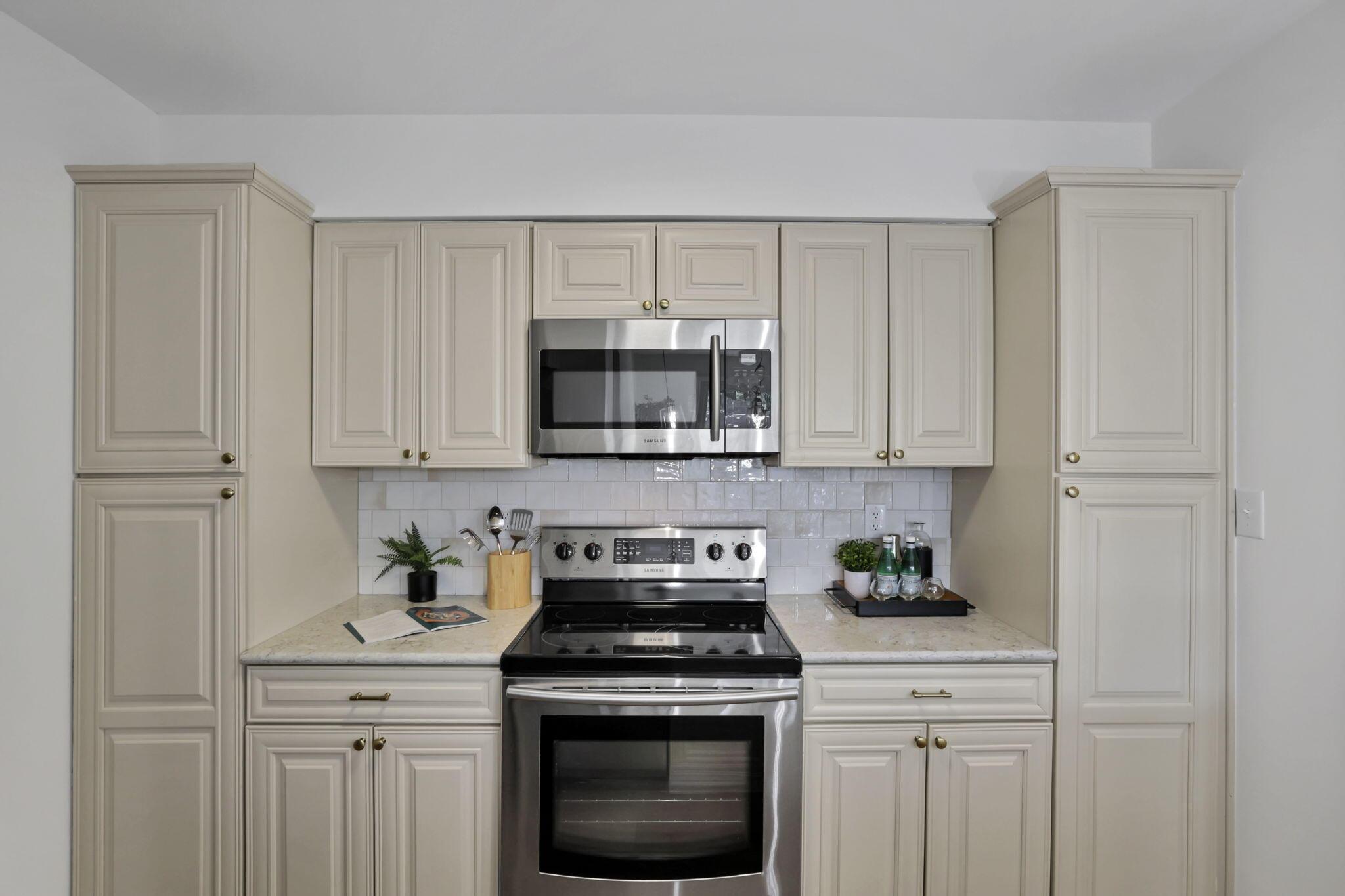 2160 Coach Road North, Unit 9 Columbus, OH 43220 - Photo 20 of 49