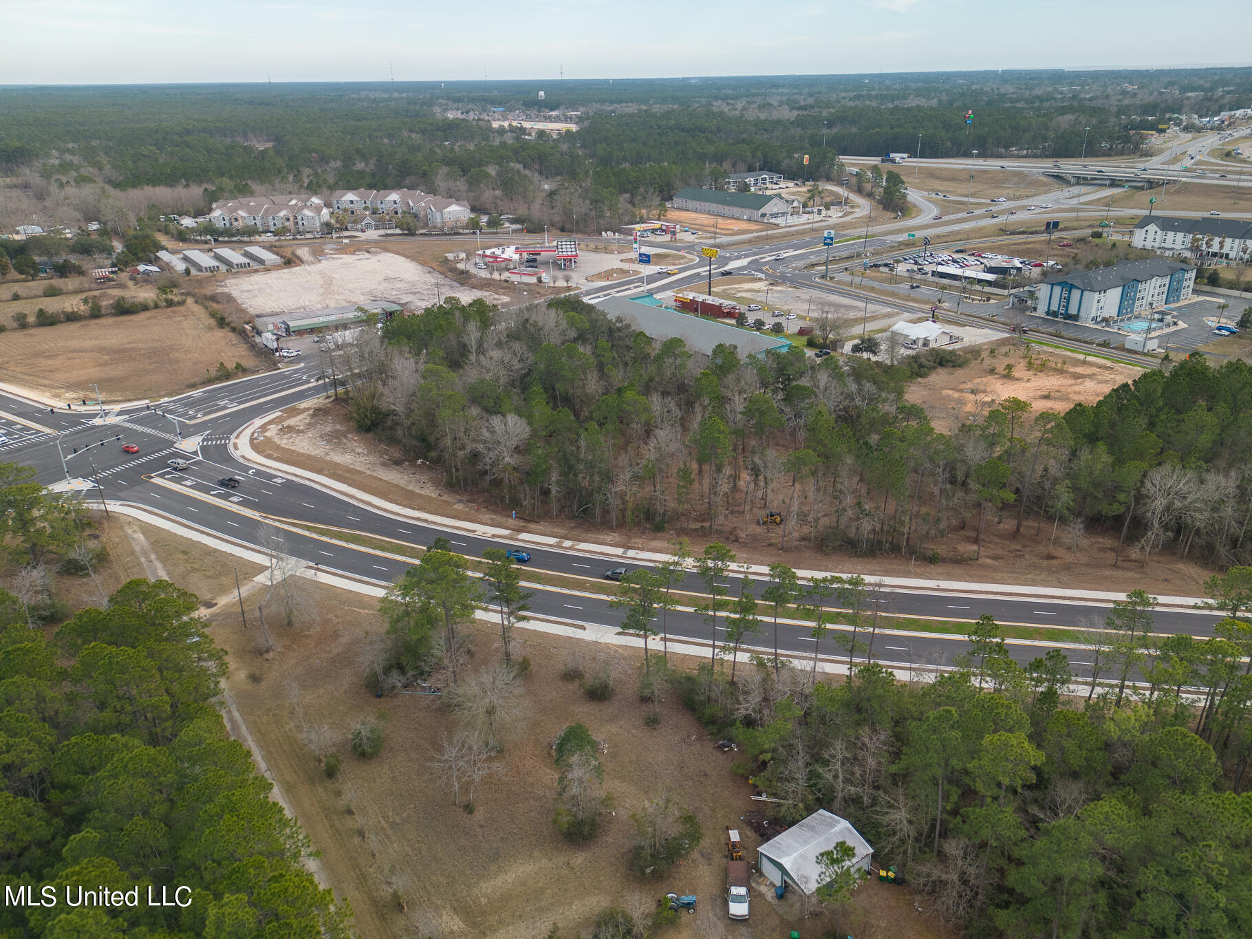 8105 Tucker Road Biloxi, MS 39532 - Photo 4 of 7 Cook and Tucker-20005 16