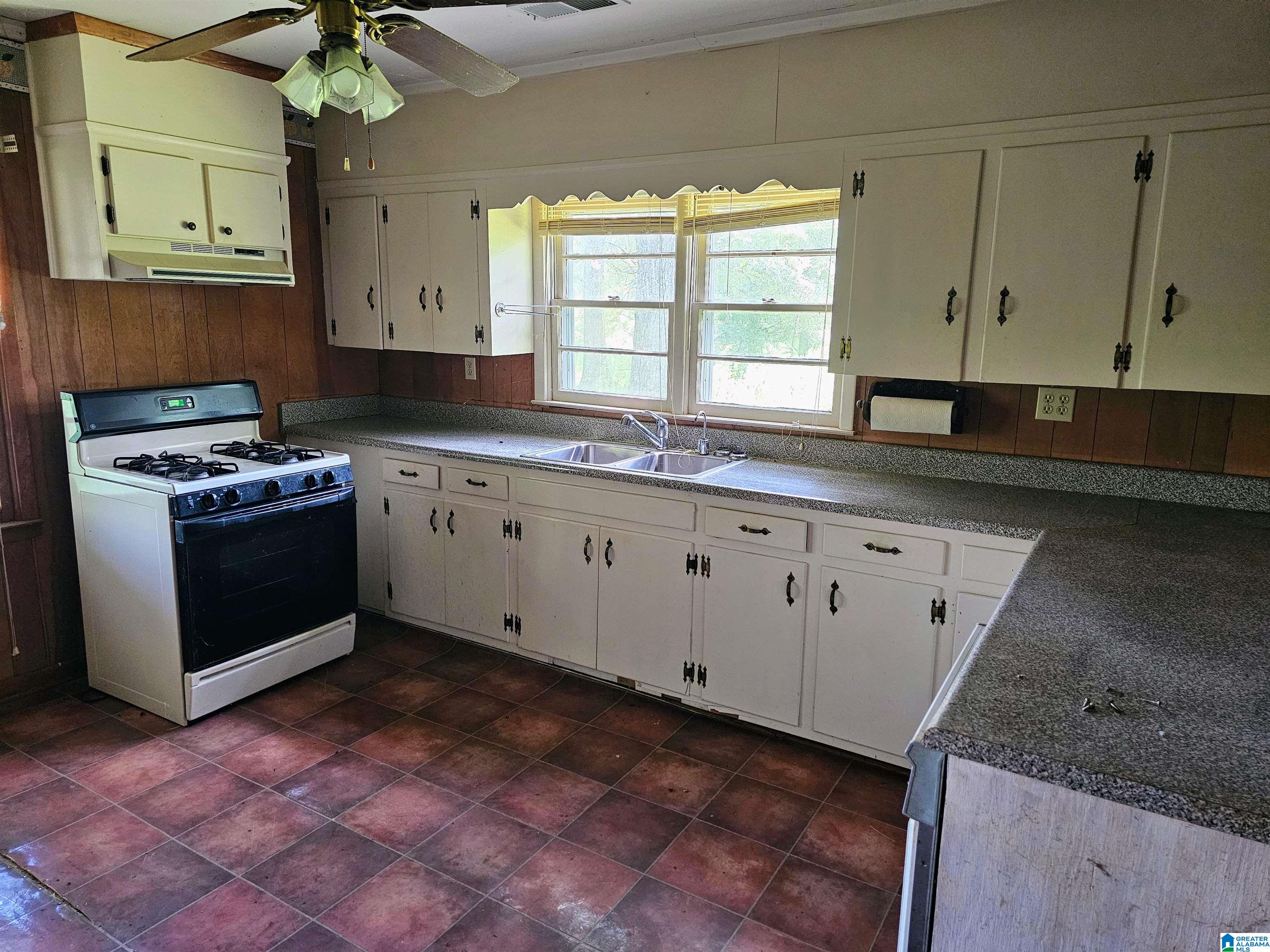 22302 Main Street Ranburne, AL 36273 - Photo 5 of 16
