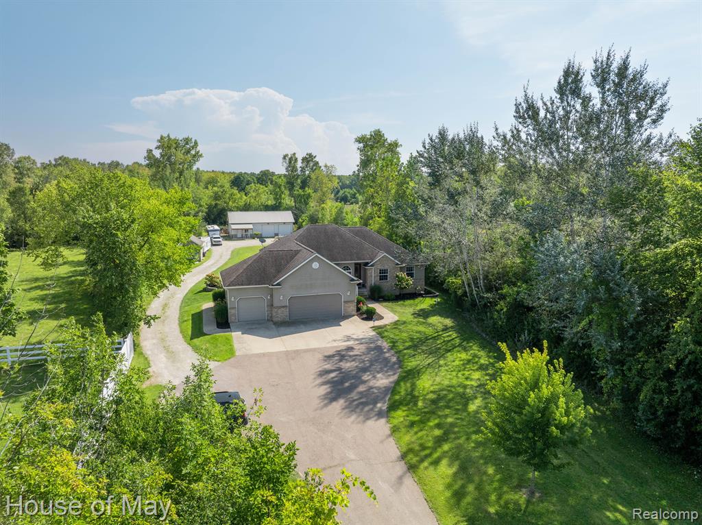 5125 Coldwater Road Flint, MI 48504 - Photo 1 of 35