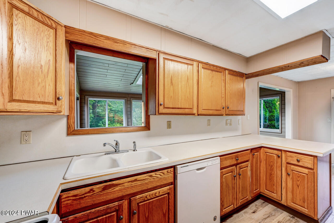503 Goose Pond Road Lake Ariel, PA 18436 - Photo 17 of 72 Kitchen