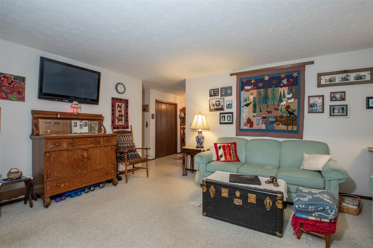1866 Madron Road Rockford, IL 61107 - Photo 10 of 23 Gallery Image 10