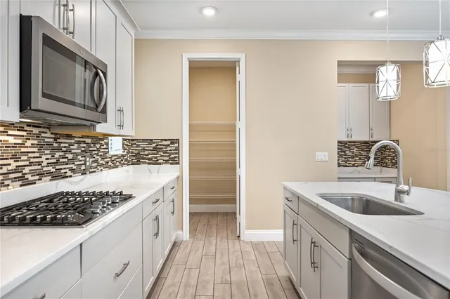 $5,700 | 8348 Vivaro Isle Way, Windermere, FL 34786