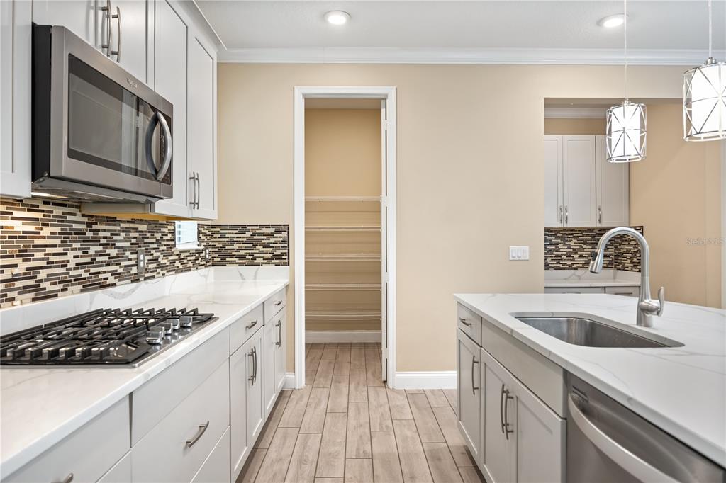 8348 Vivaro Isle Way Windermere, FL 34786 - Photo 20 of 63