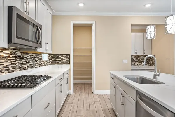 $5,000 | 8348 Vivaro Isle Way, Windermere, FL 34786