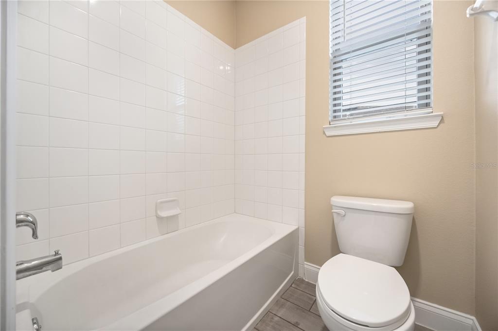 8348 Vivaro Isle Way Windermere, FL 34786 - Photo 30 of 63