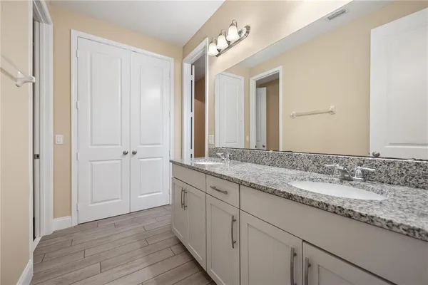 $5,000 | 8348 Vivaro Isle Way, Windermere, FL 34786