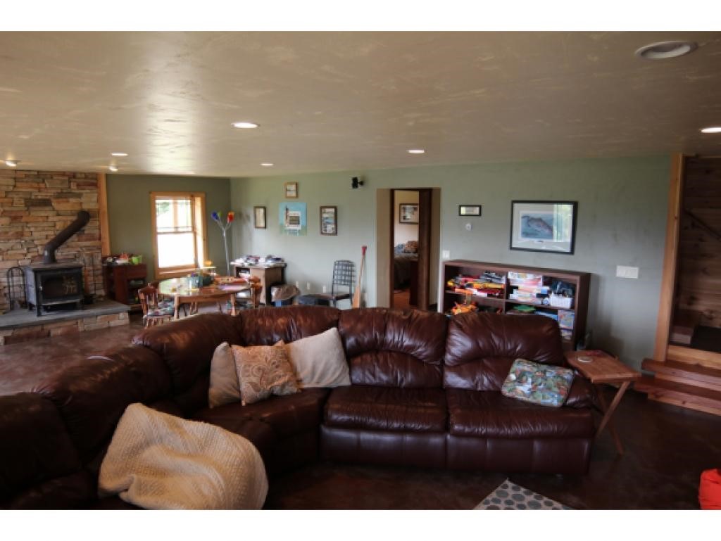 355 Oakcrest Road Bristol, NH 03222 - Photo 10 of 36 Gallery Image 10